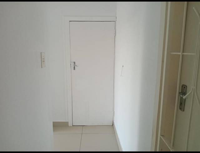 7 BEDROOM HOUSE FOR SALE IN CLARE HILLS